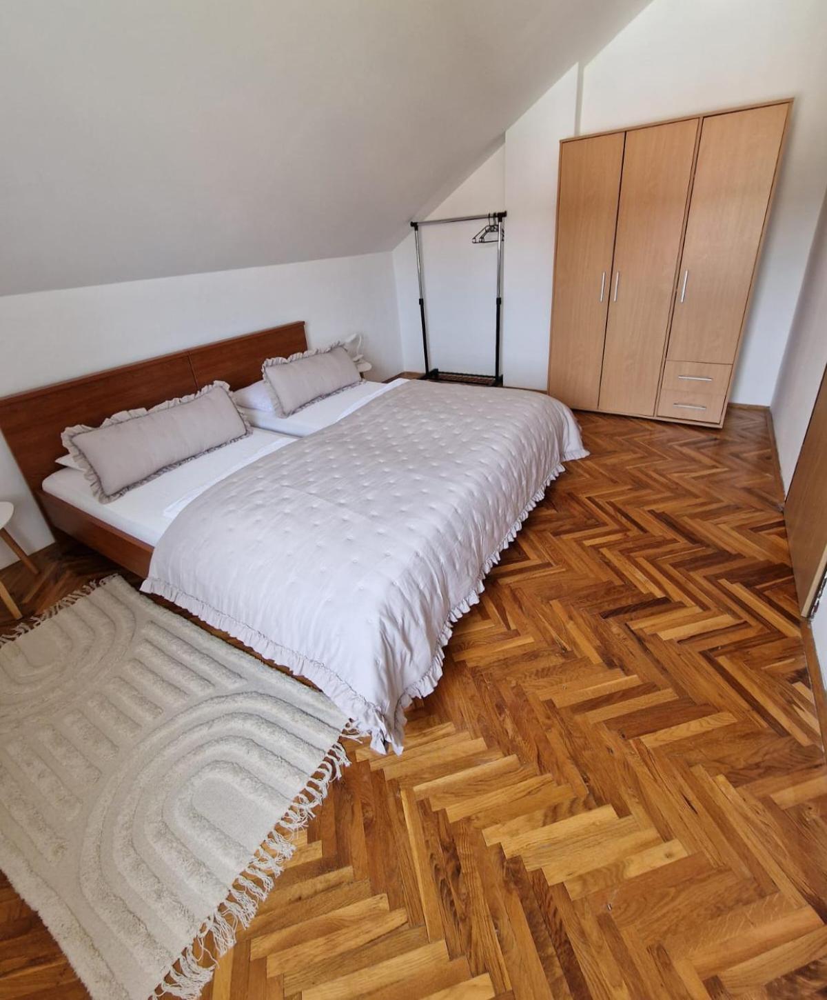 Zinda Apartment