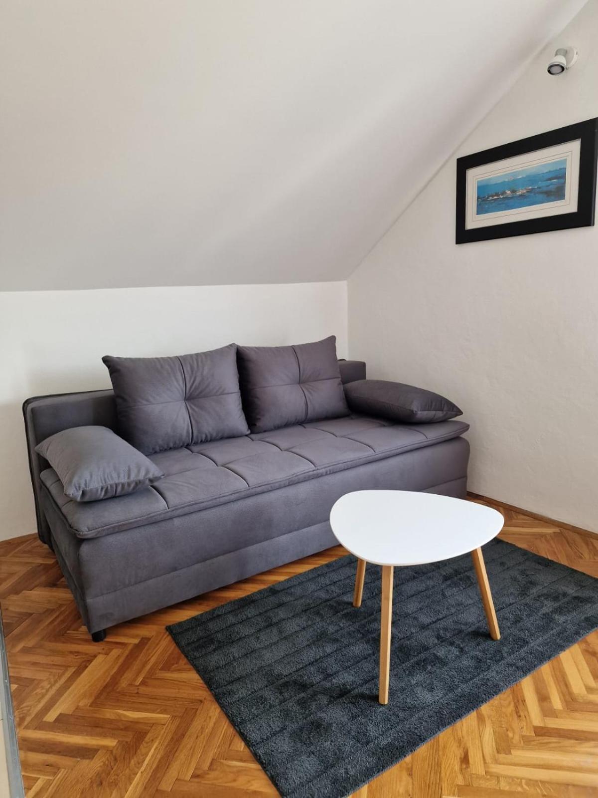 Zinda Apartment